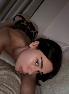 Artur - Male escort in Dubai Photo 1 of 16