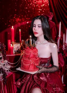 Arty Top Model 180 cm 🇹🇭 - Acompañantes transexual in Abu Dhabi Photo 9 of 12