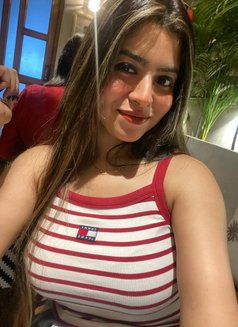 Aruhi - escort in Chandigarh Photo 3 of 11