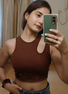 Aruhi - escort in Chandigarh Photo 4 of 11