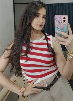 Aruhi - escort in Chandigarh Photo 6 of 11