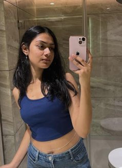 Aruhi - escort in Chandigarh Photo 7 of 11