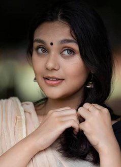 Aruhi - escort in Chandigarh Photo 8 of 11