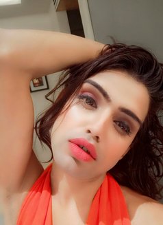 Aruhi - Transsexual dominatrix in New Delhi Photo 28 of 29