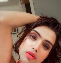 Aruhi - Transsexual dominatrix in New Delhi