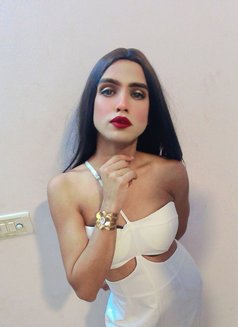 Aruhi - Transsexual dominatrix in New Delhi Photo 23 of 23