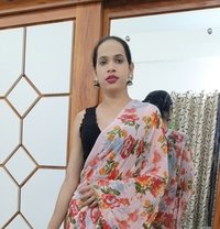 Aruhi Patil - Transsexual escort in Pune