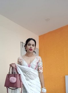 Aruhi Patil - Acompañantes transexual in Pune Photo 16 of 16