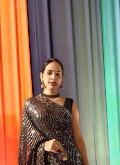 Aruhi Patil - Transsexual escort in Pune Photo 10 of 12