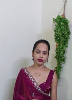 Aruhi Patil - Transsexual escort in Pune Photo 22 of 24
