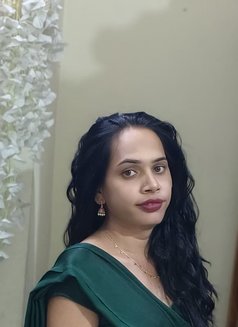 Aruhi Patil - Transsexual escort in Pune Photo 24 of 24