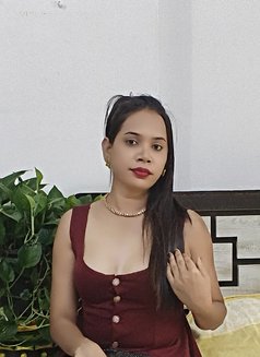 Aruhi Patil - Transsexual escort in Pune Photo 15 of 25