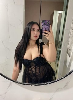 Arum Sekar - escort in Bali Photo 7 of 11