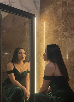 Arummie Amelia - Acompañantes transexual in Jakarta Photo 13 of 15