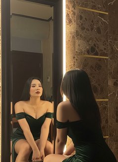 Arummie Amelia - Acompañantes transexual in Jakarta Photo 14 of 15