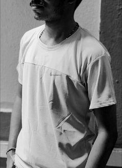 Arun - Acompañantes masculino in Mumbai Photo 1 of 3