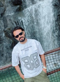 Arun - Male adult performer in Mumbai Photo 1 of 3