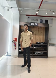 Arun - Male escort in New Delhi Photo 6 of 6