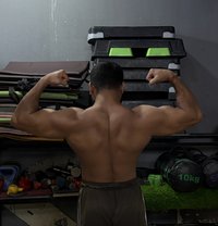 Arun - Intérprete masculino de adultos in New Delhi