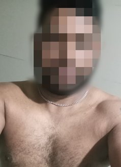 Aruna - Male escort in Colombo Photo 1 of 1