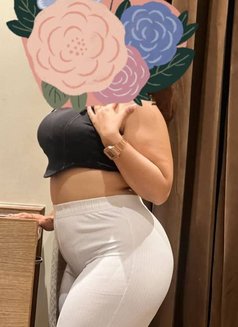 Aruni chamathka - escort in Colombo Photo 1 of 7