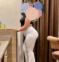 Aruni chamathka - escort in Colombo