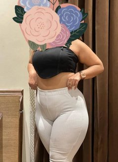 Aruni chamathka - escort in Colombo Photo 5 of 7