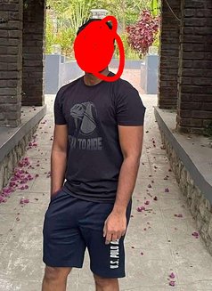 Arunnn - Male escort in Chennai Photo 1 of 3