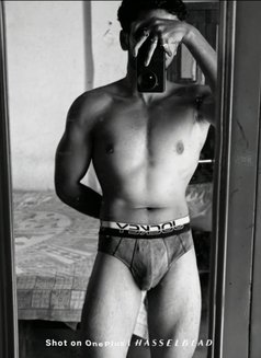 Arup - Male escort in Kolkata Photo 1 of 3
