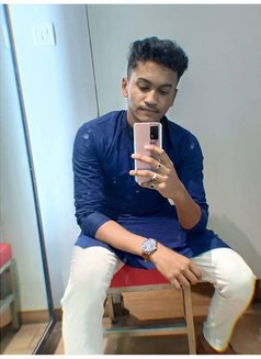 Arup - Male escort in Kolkata Photo 3 of 3