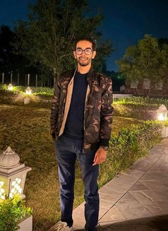 Arush - Male escort in New Delhi Photo 15 of 15