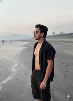 Arush - Acompañantes masculino in Pune Photo 1 of 3