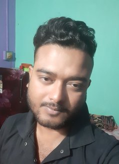 Arush Khan - Male escort in Kolkata Photo 3 of 9