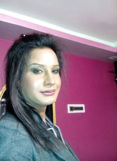 Arushi Chaudhury - Transsexual escort in Mumbai Photo 4 of 4