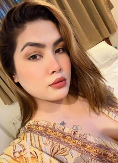 Arushi - escort in Kochi Photo 9 of 9