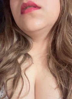 Arushika Independent Big Booby🥰 - escort in Chandigarh Photo 4 of 8