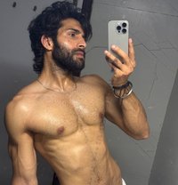 Arvind Baldiya - Male companion in Mumbai