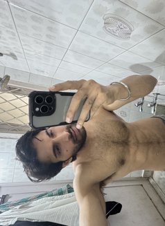 Arvind Baldiya - Male companion in Mumbai Photo 10 of 25