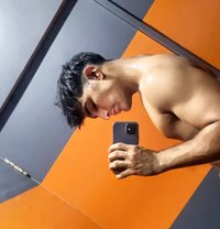 Arvvvv - Male adult performer in Mumbai