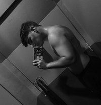Arvvvv - Male adult performer in Mumbai