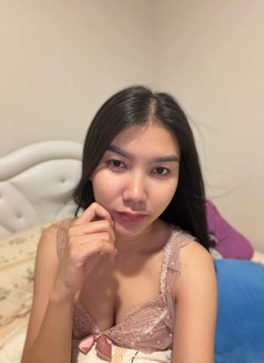 Arvy - escort in Bali Photo 2 of 7