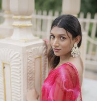 Arya - Transsexual escort in Kolkata