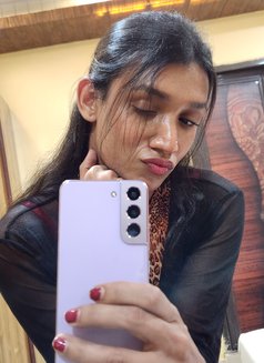 Arya - Transsexual escort in Kolkata Photo 4 of 8