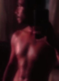 Arya - masseur in Kolkata Photo 6 of 8
