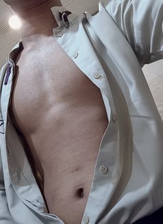 Arya - Acompañantes masculino in Mumbai Photo 2 of 2