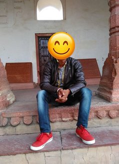 Arya - Male escort in New Delhi Photo 5 of 7