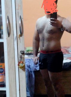 Arya - Male escort in New Delhi Photo 1 of 2