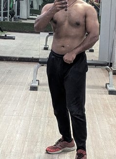 Arya - Male escort in New Delhi Photo 3 of 3