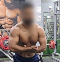 Arya - Acompañantes masculino in New Delhi
