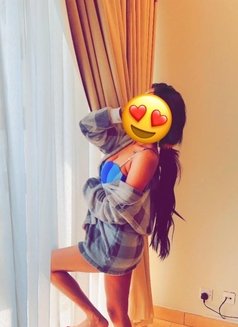 Arya Poonam Pandey! Anal Bikini Model - puta in Dubai Photo 10 of 12